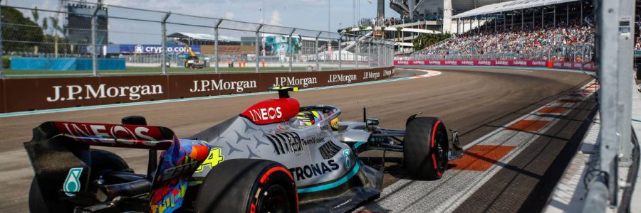 Toto Wolff voit une « voie facile » pour sortir des problèmes de Mercedes avec le W13