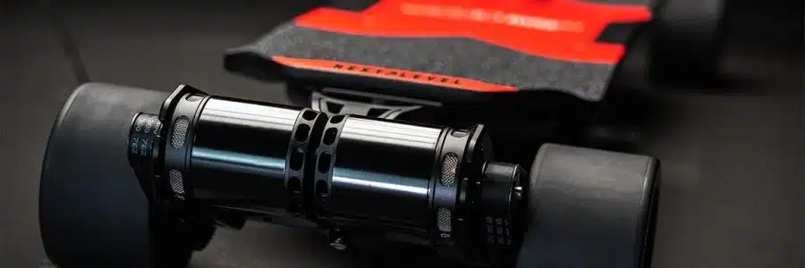 Radium Mach One (XP3): E-Skateboard Wie Ein Mini-Formel-1-Auto!