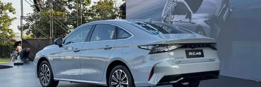 2025 Chery Fulwin A8 – Preiswertes HybridModell MIT 1,400 km Reichweite